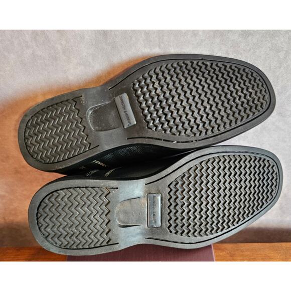 Johnston & Murphy Men's Locklin Woven Venetian LeatherOxfords. Black. Size 9.5 - Picture 14 of 15